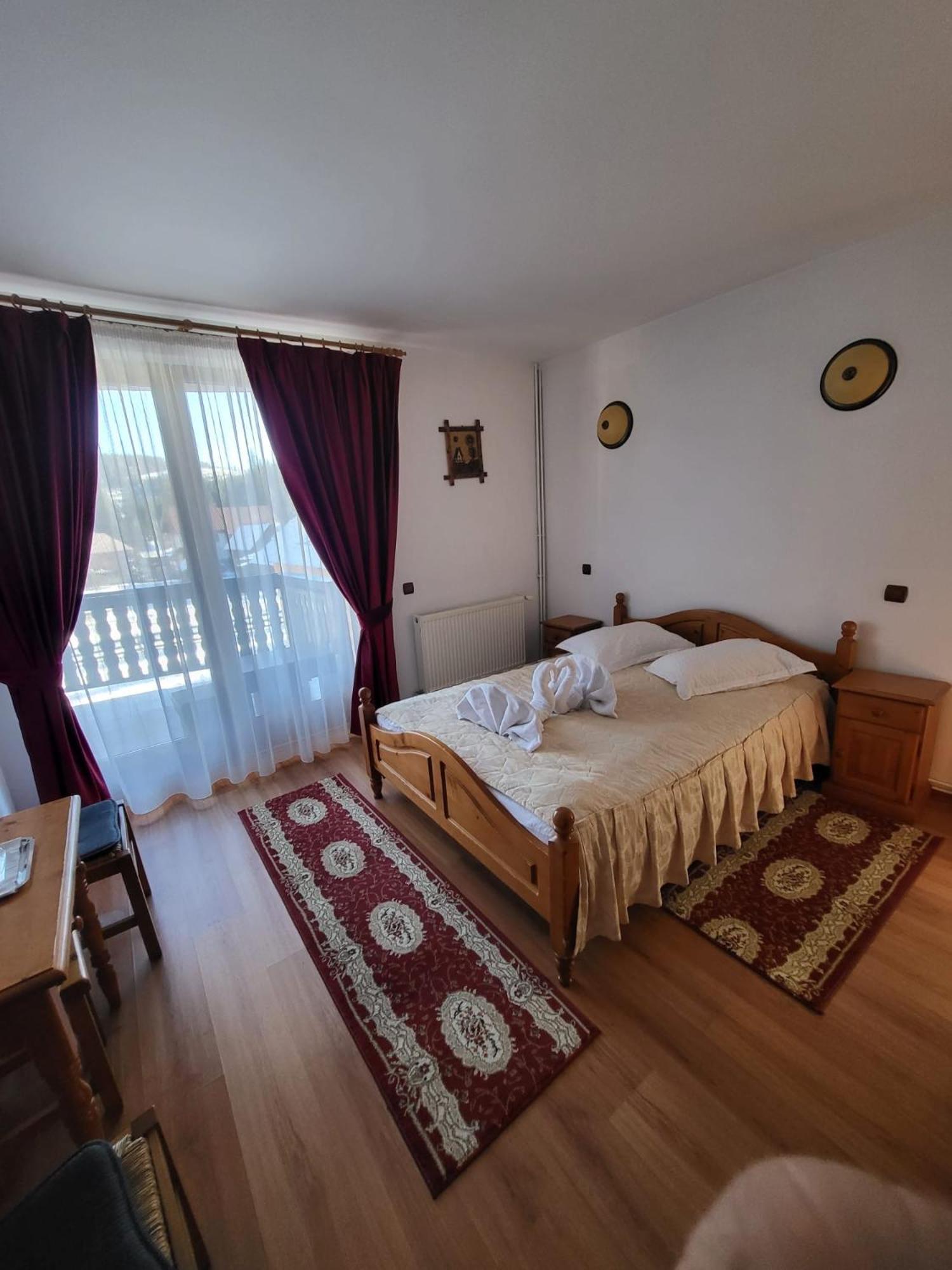 Pensiunea Gianina Arieşeni Extérieur photo